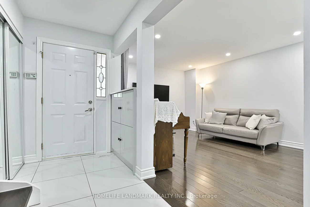 103, Fullerton, Milliken Mills West, Markham
