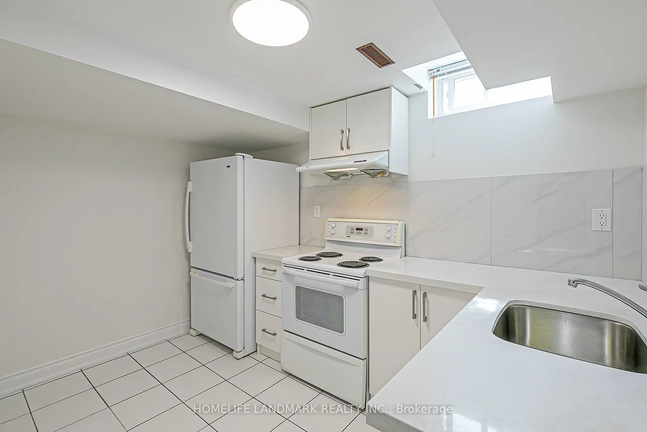 103, Fullerton, Milliken Mills West, Markham