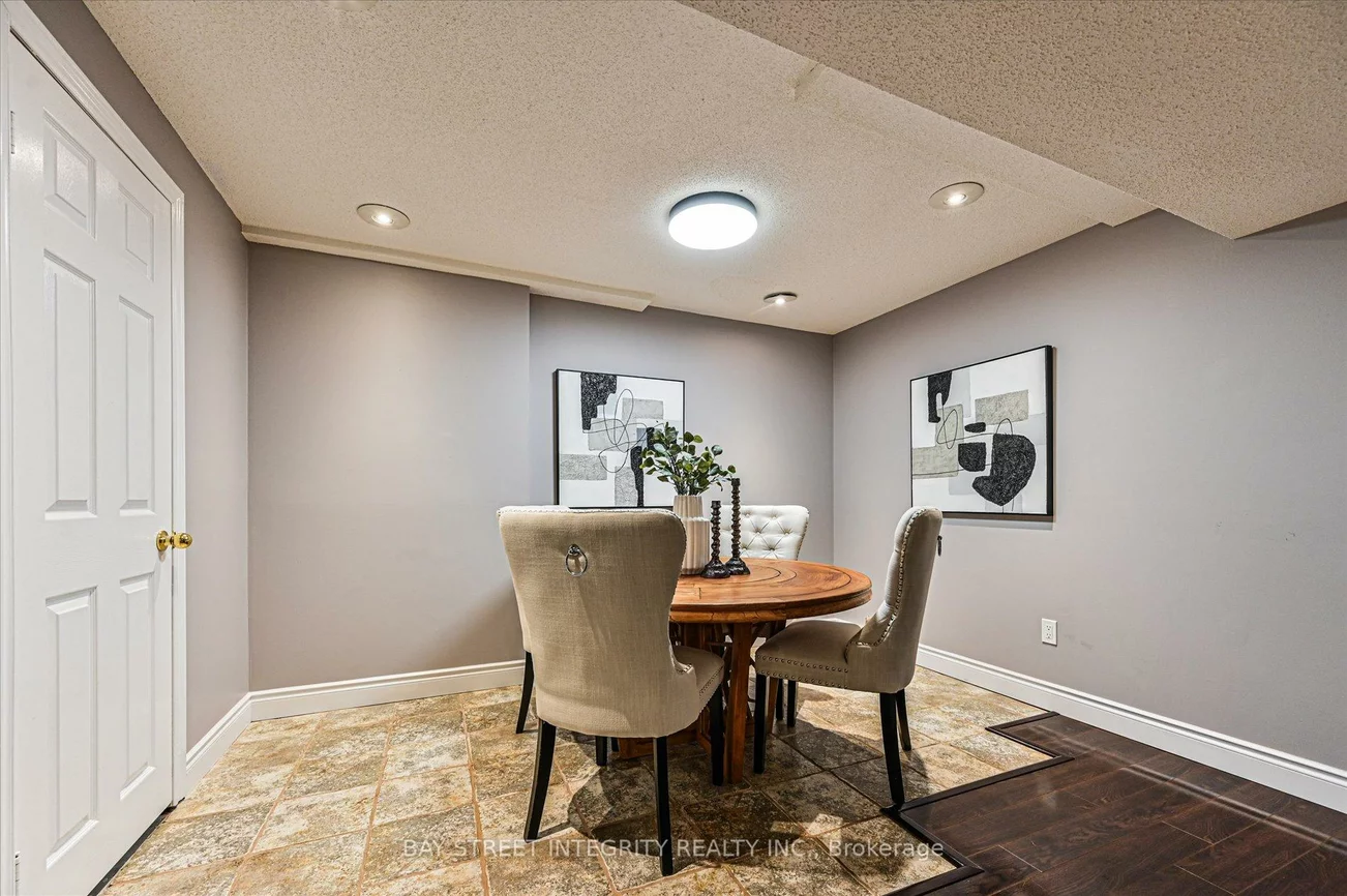 70, Macrill, Cachet, Markham