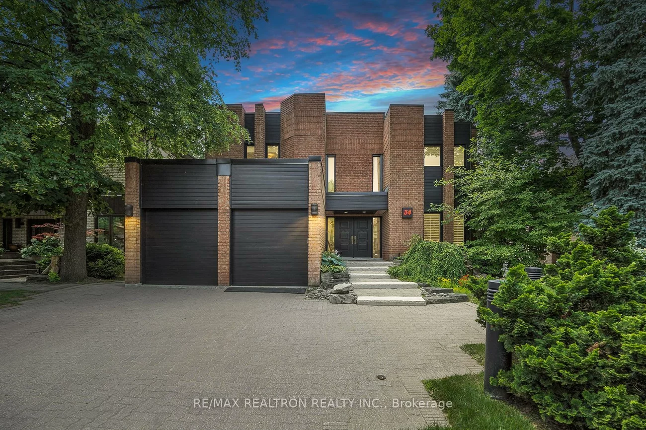 34, Prince Edward, Thornlea, Markham