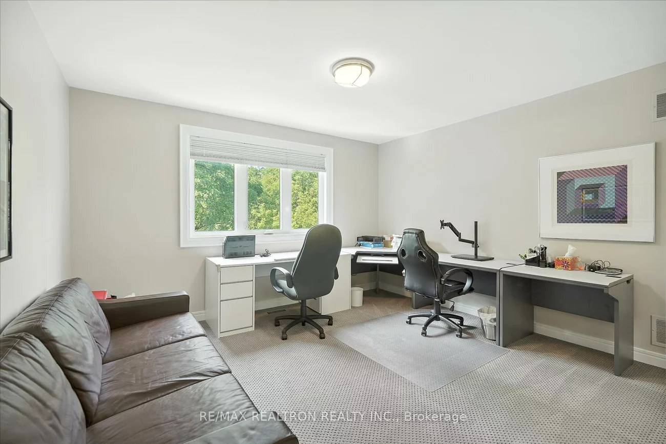 34, Prince Edward, Thornlea, Markham