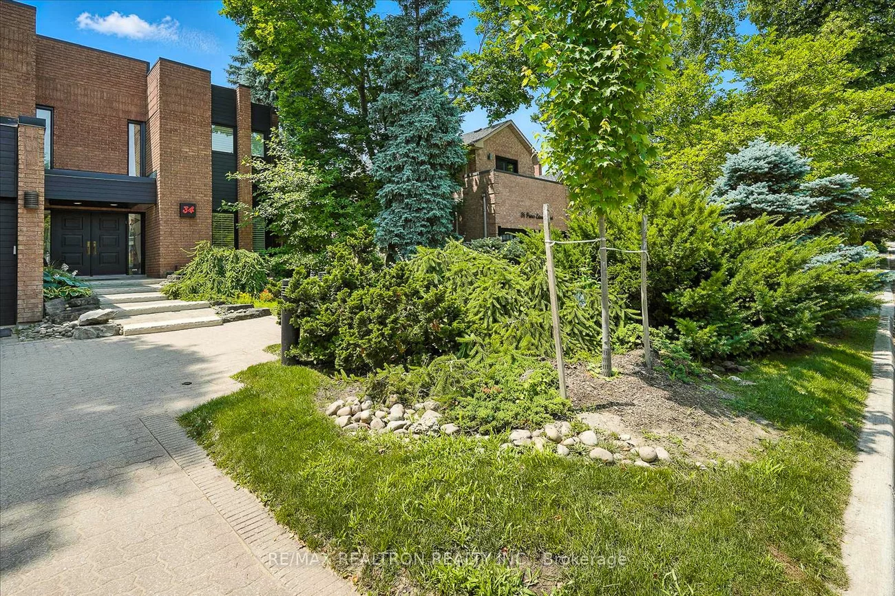 34, Prince Edward, Thornlea, Markham