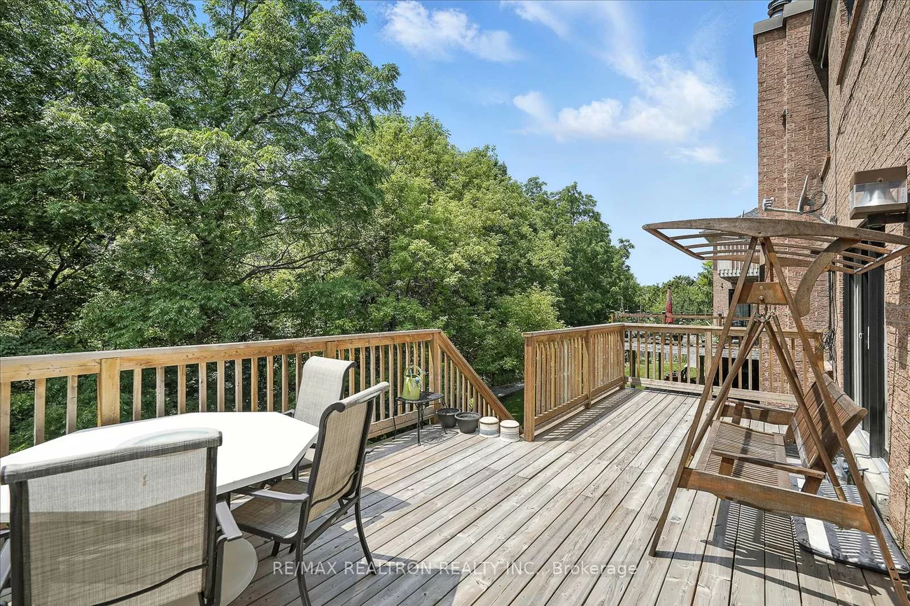 34, Prince Edward, Thornlea, Markham
