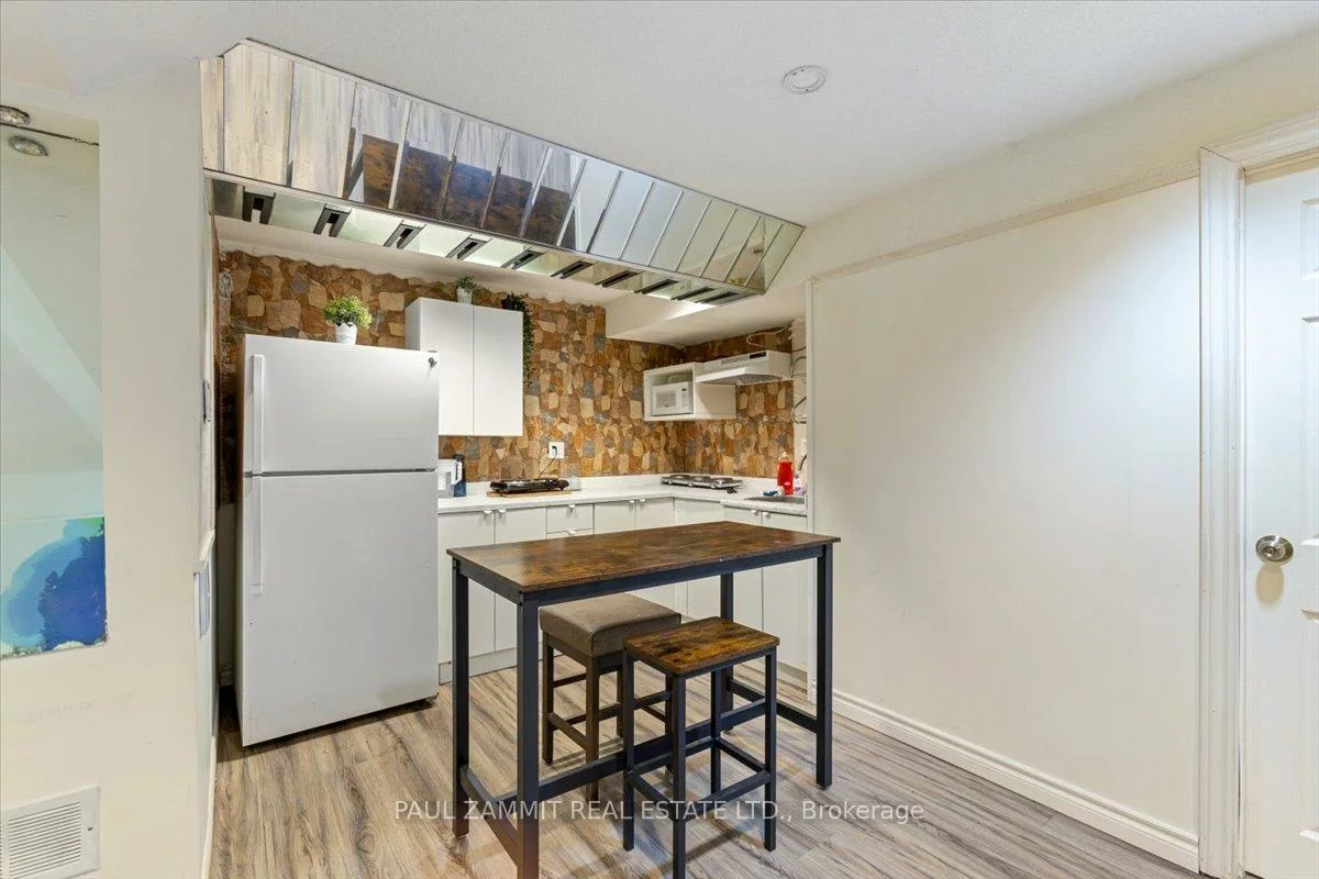1, Bronte, Thornlea, Markham