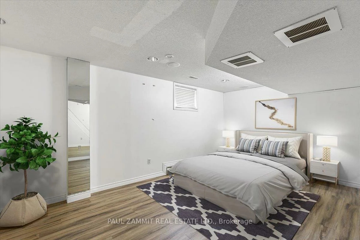 1, Bronte, Thornlea, Markham