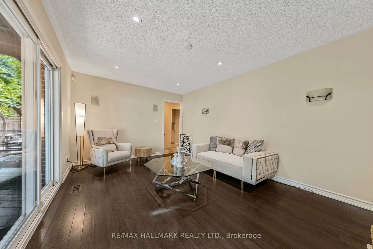 134, Romfield, Royal Orchard, Markham