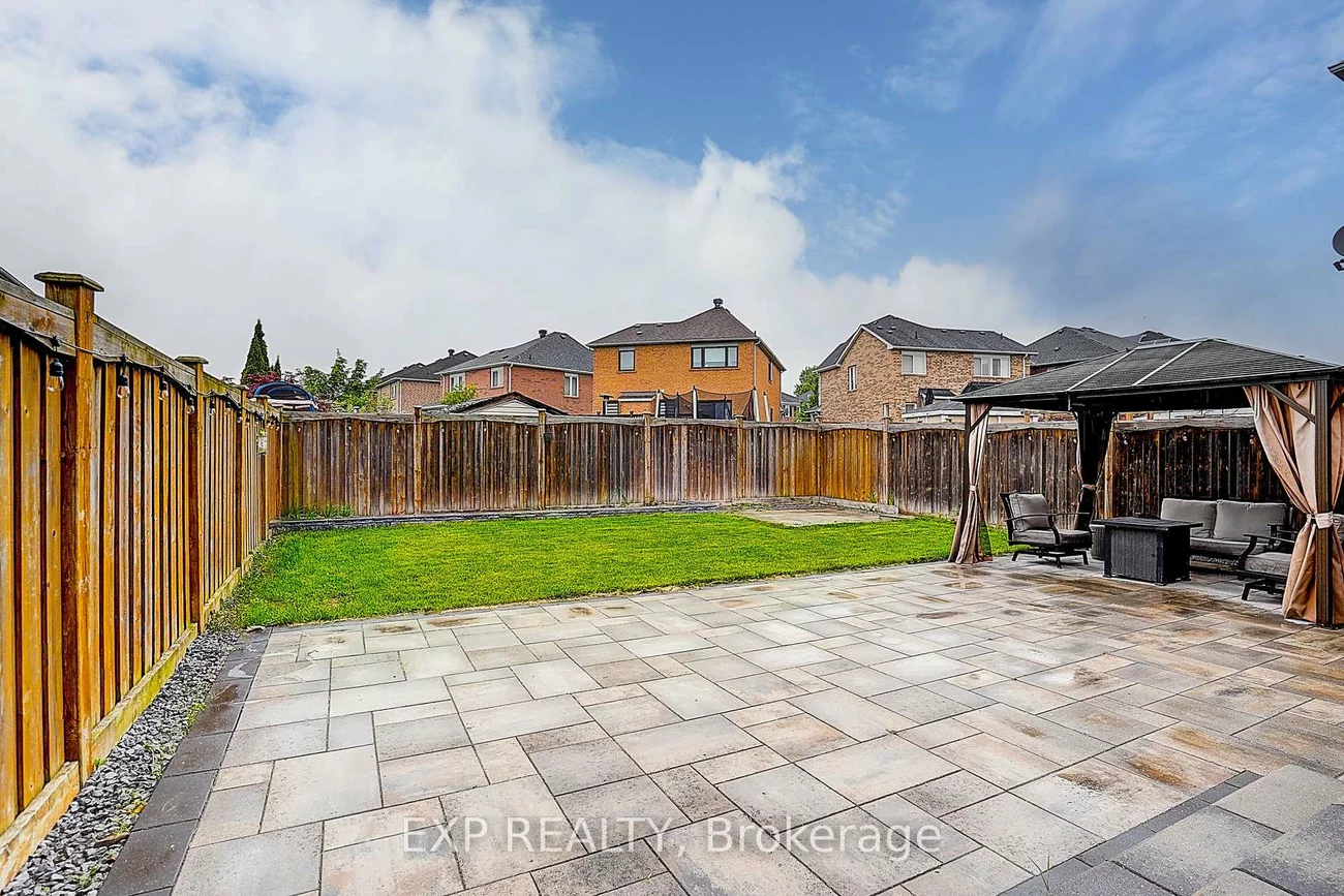 322, Stonebridge, Berczy, Markham