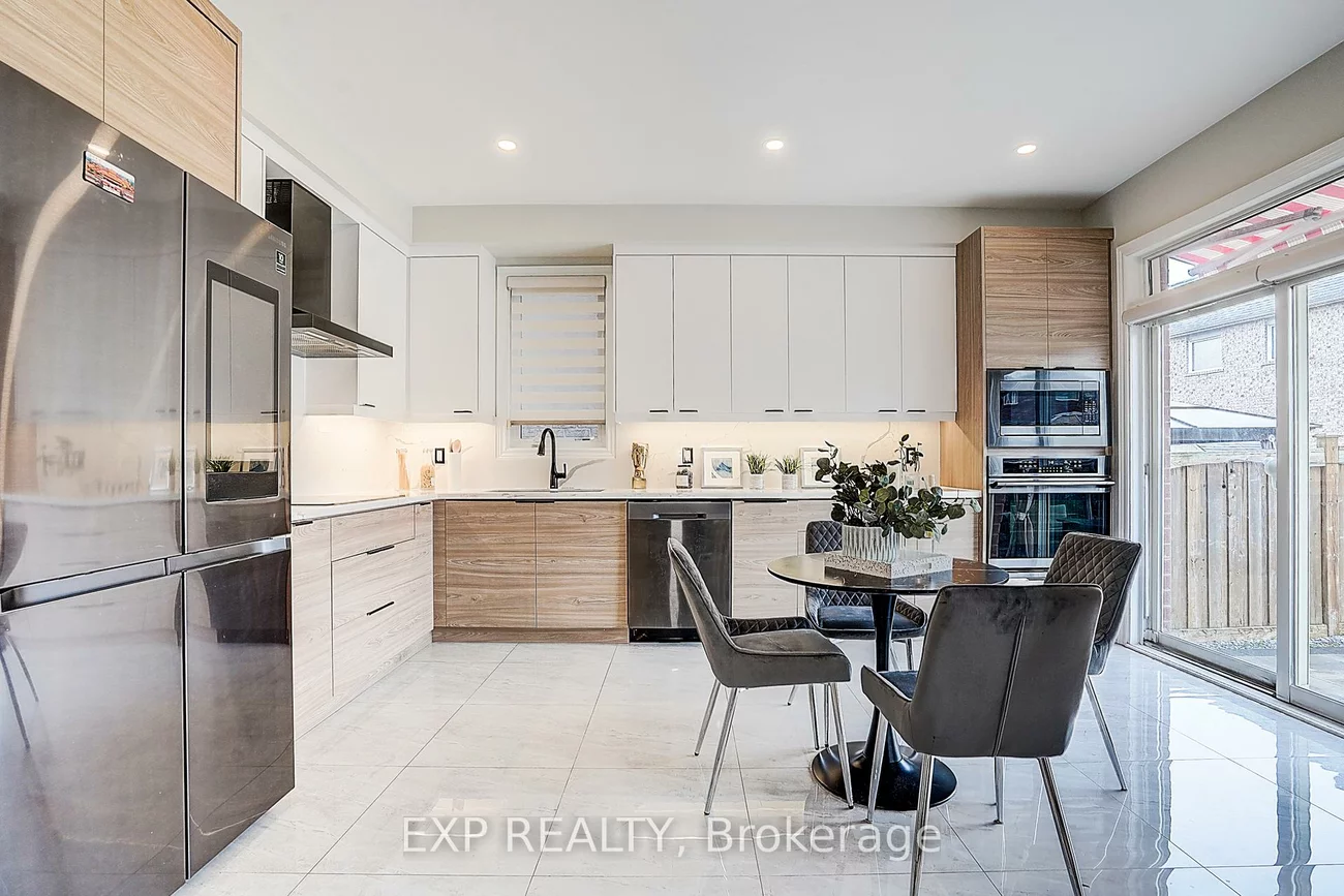 322, Stonebridge, Berczy, Markham