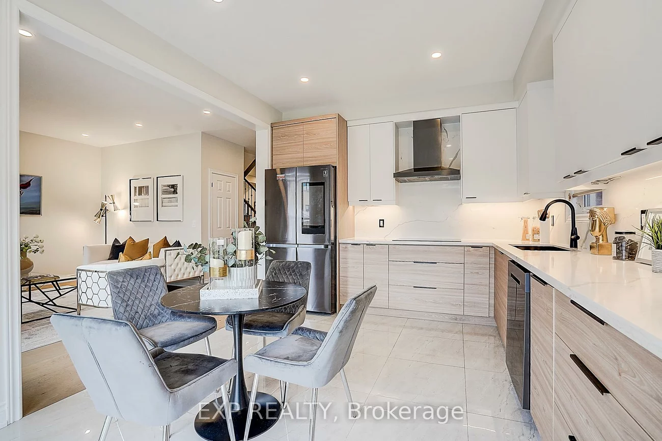 322, Stonebridge, Berczy, Markham