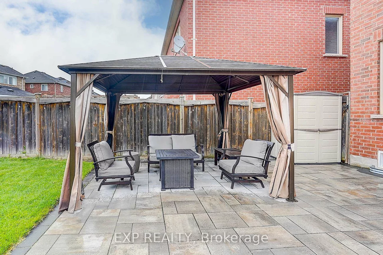 322, Stonebridge, Berczy, Markham