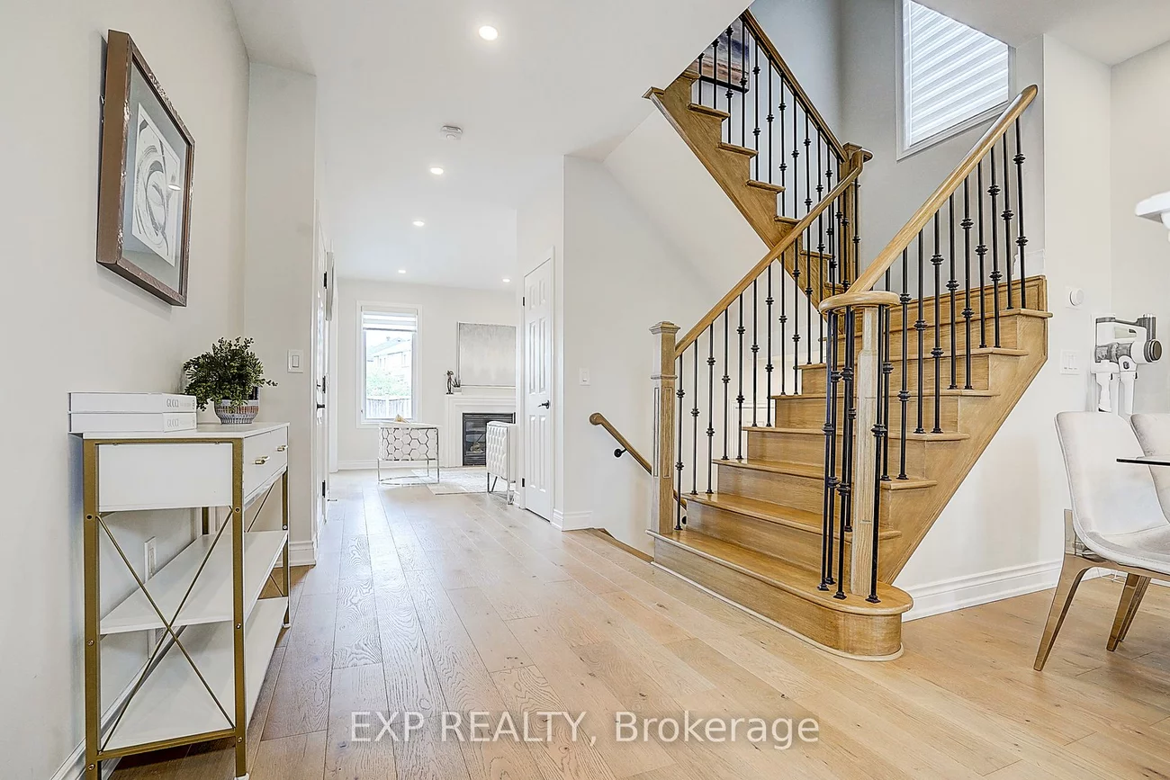 322, Stonebridge, Berczy, Markham