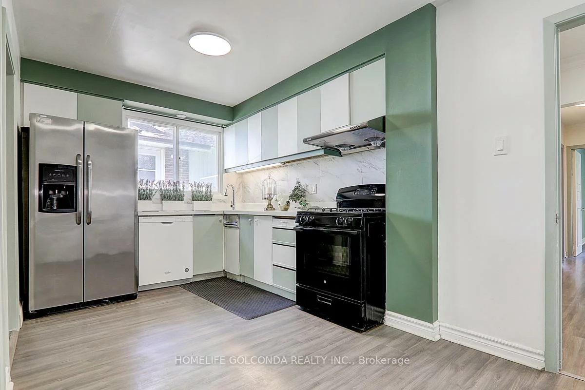 21, Southdale, Bullock, Markham