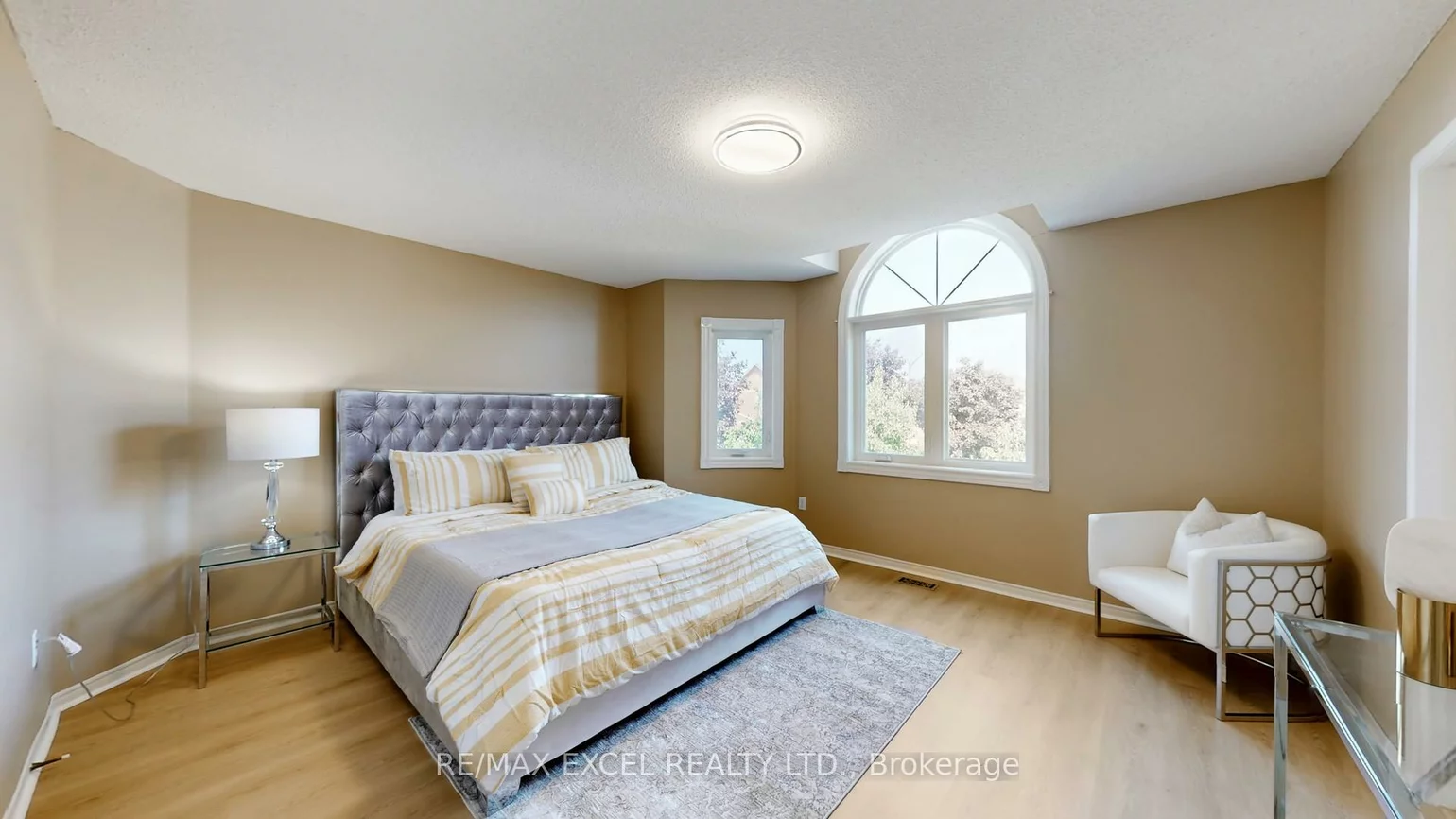 8, Macklin, Middlefield, Markham