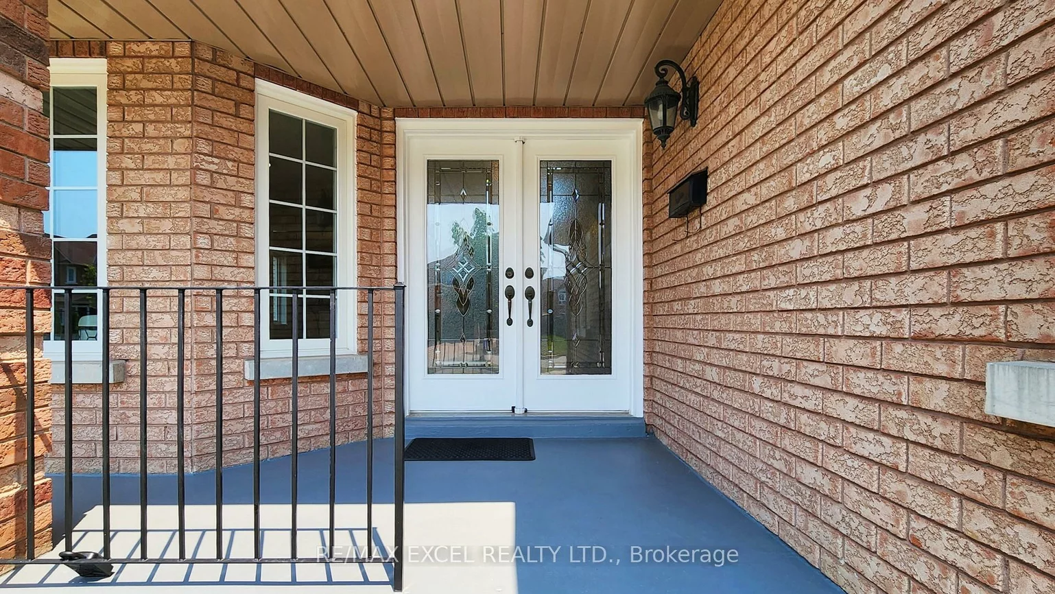 8, Macklin, Middlefield, Markham