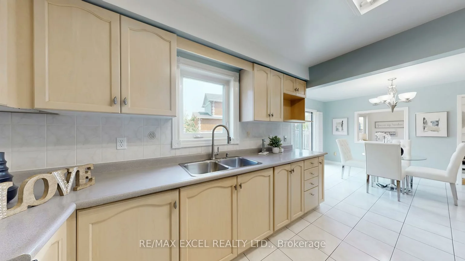 8, Macklin, Middlefield, Markham