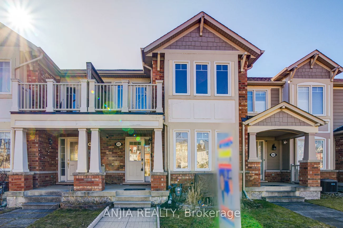 42, Gas Lamp, Cornell, Markham