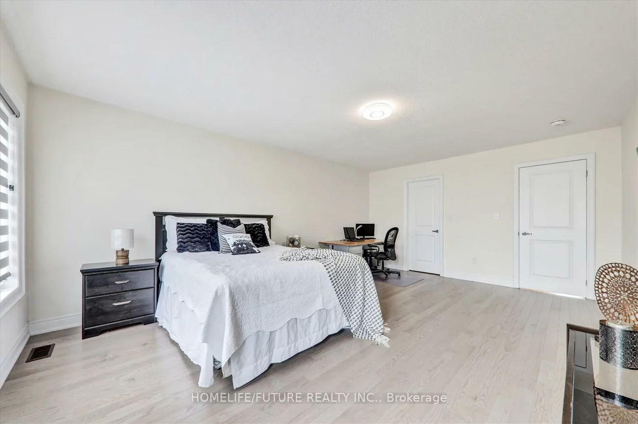 297, Kirkham, Cedarwood, Markham