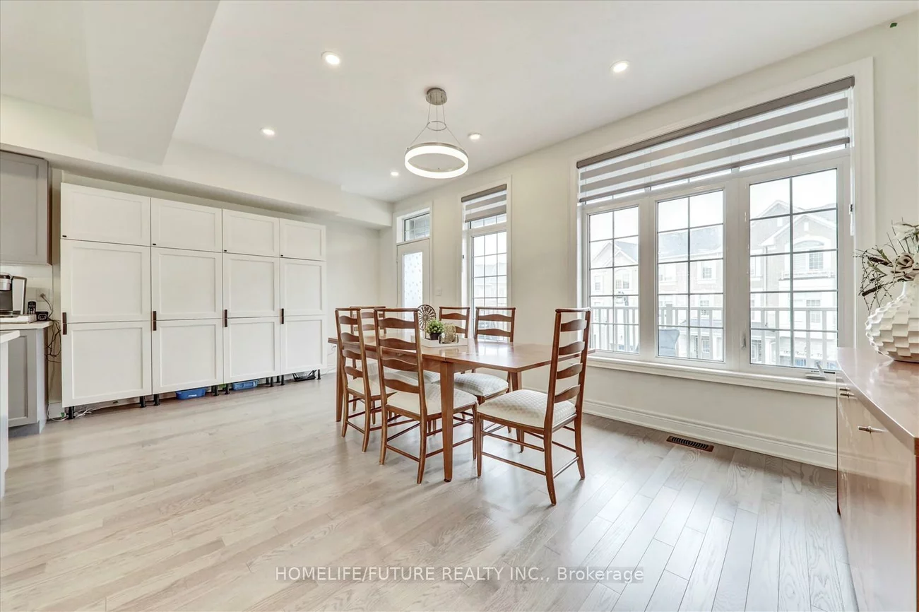 297, Kirkham, Cedarwood, Markham