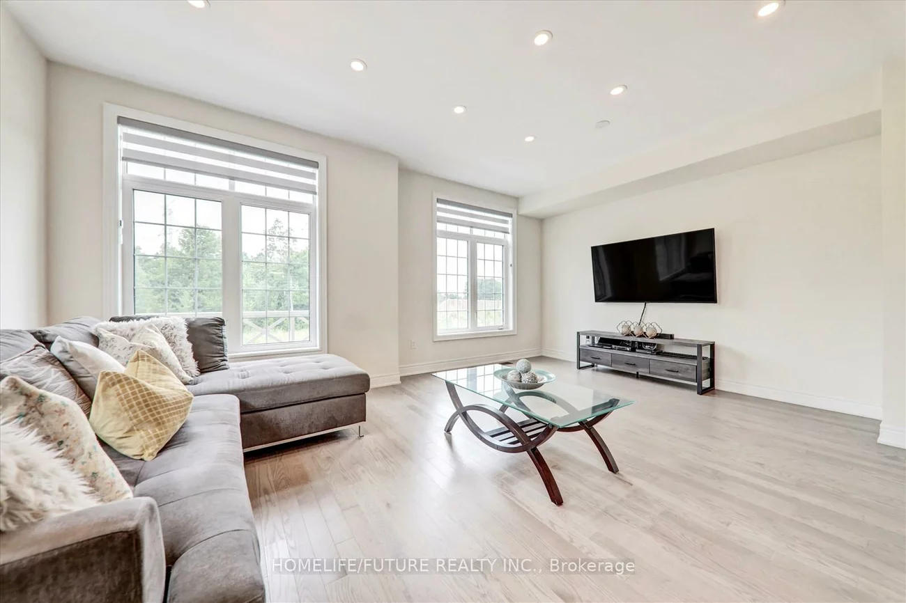 297, Kirkham, Cedarwood, Markham
