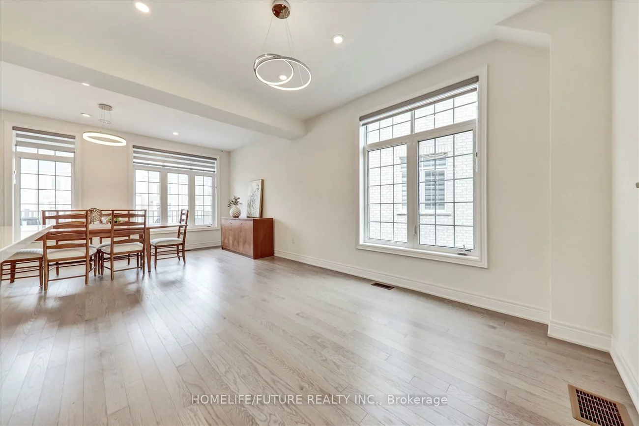 297, Kirkham, Cedarwood, Markham