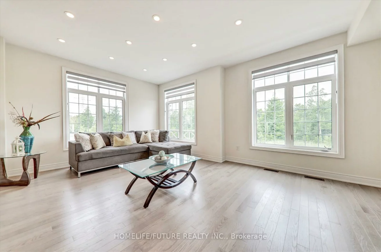 297, Kirkham, Cedarwood, Markham