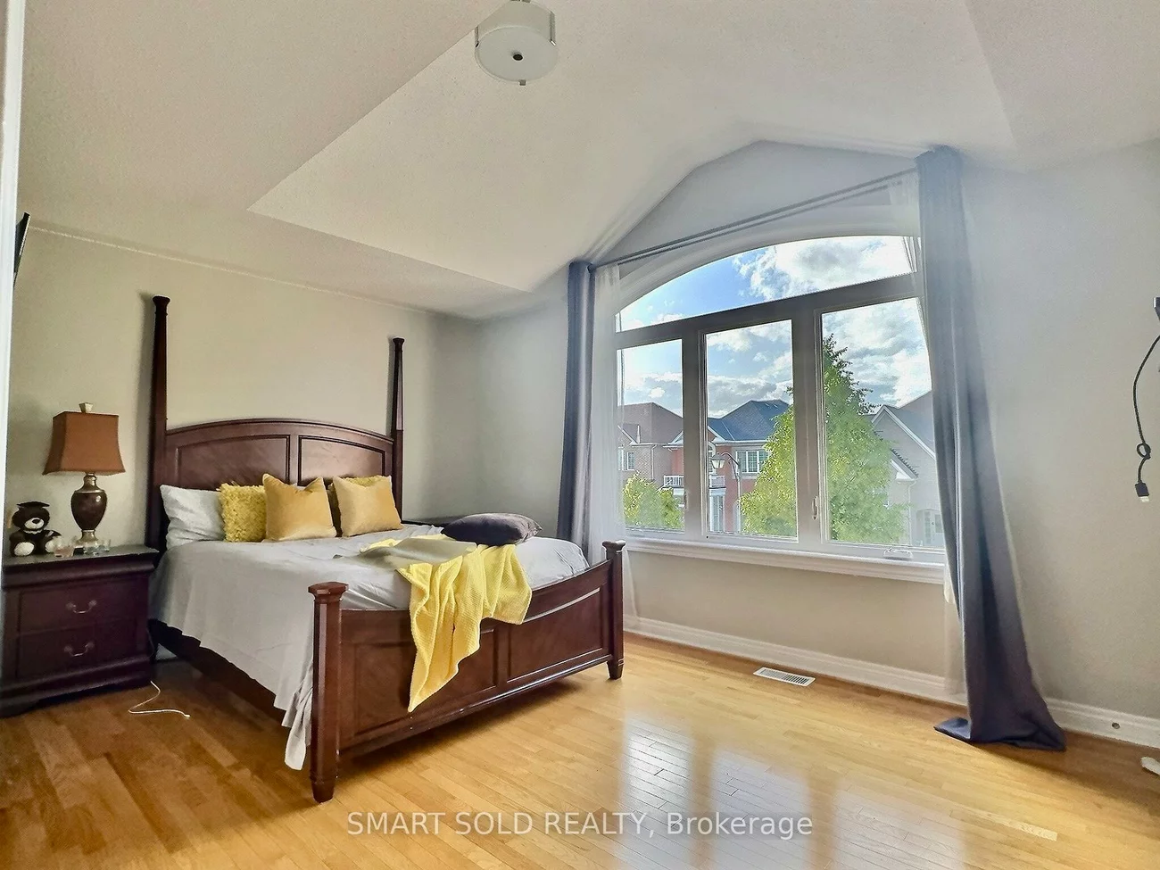 25, Barnstone, Wismer, Markham