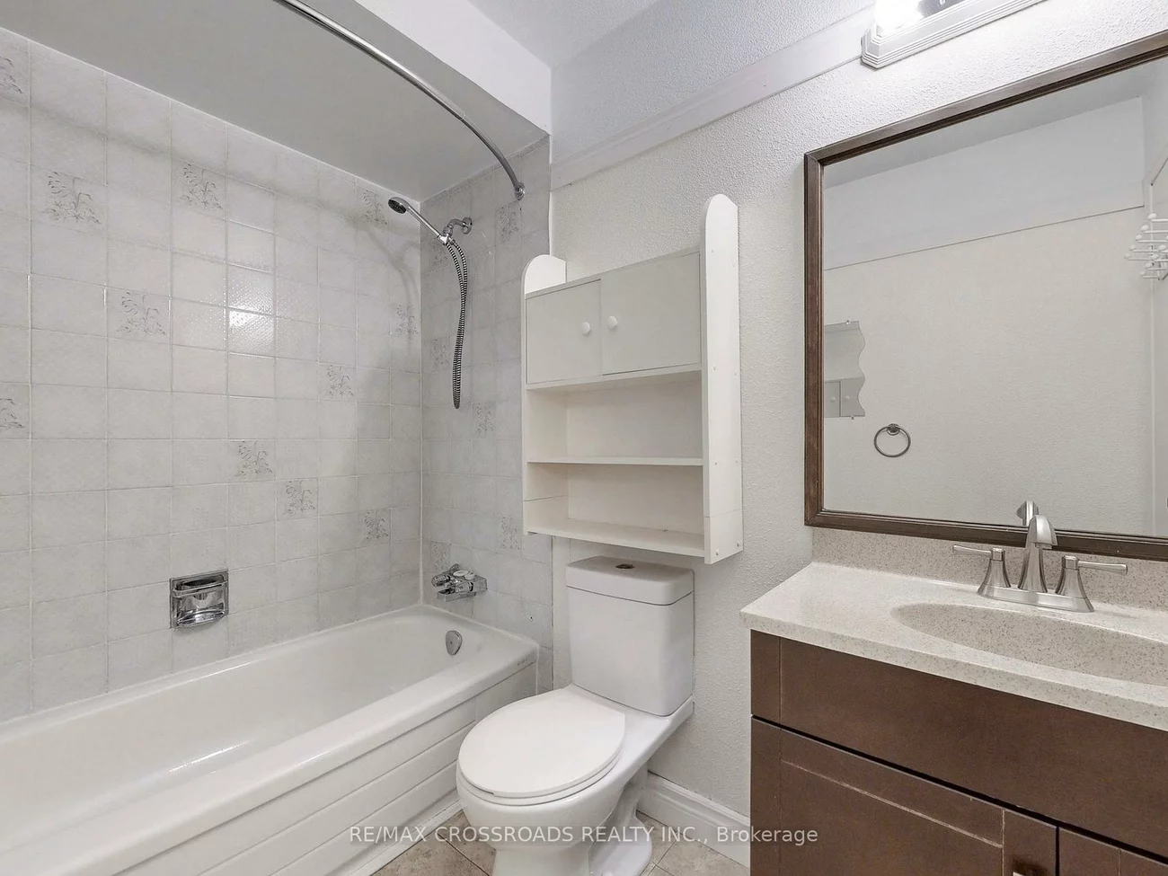 61, Hamilton Hall, Markham Village, Markham