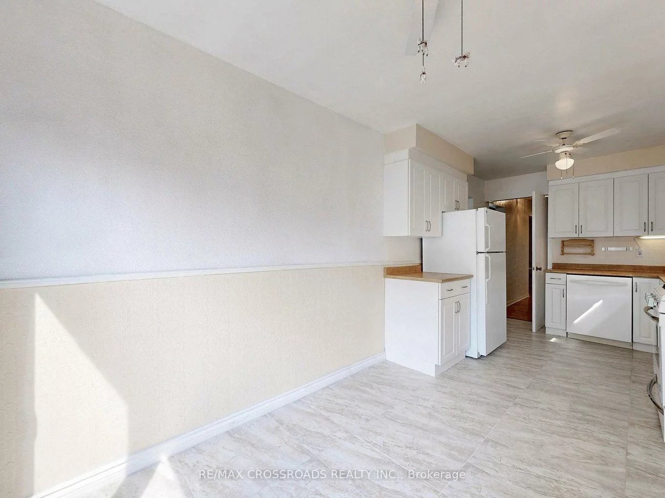 61, Hamilton Hall, Markham Village, Markham