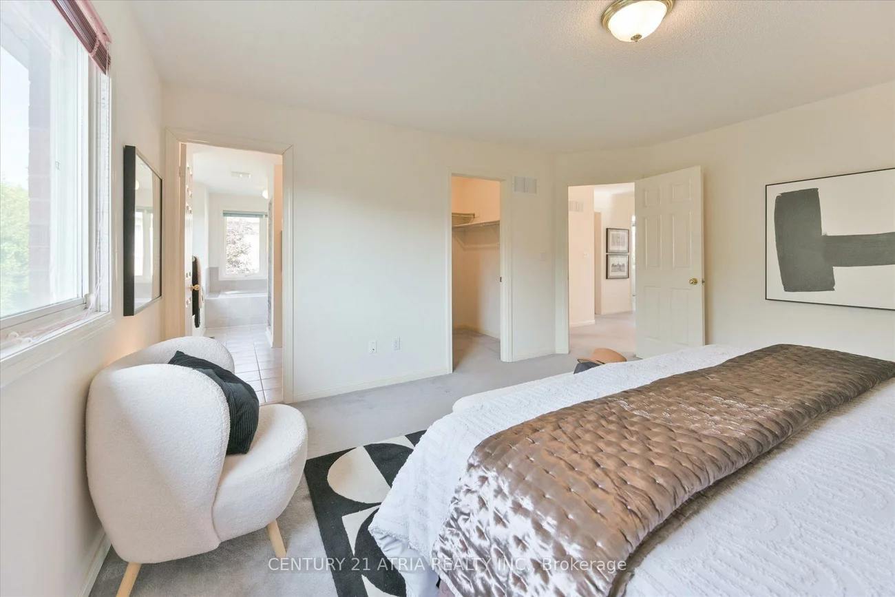 54, Castlemore, Berczy, Markham