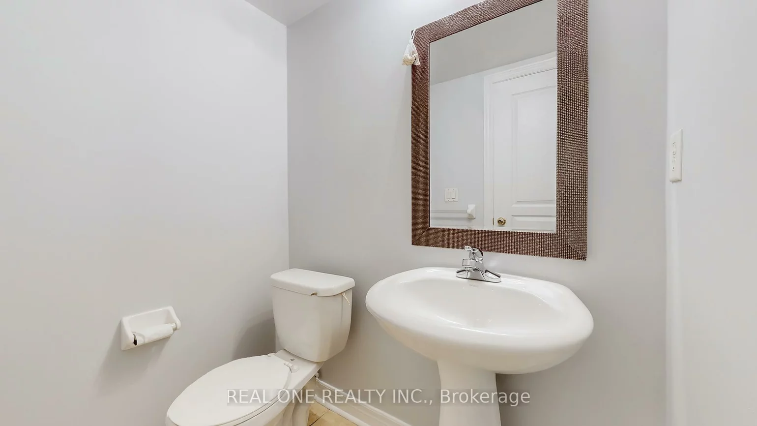 10, Willow Landing, Greensborough, Markham