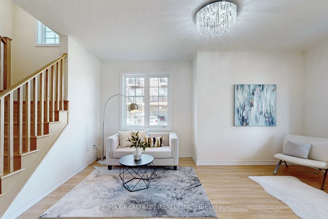 189, Rustle Woods, Cornell, Markham