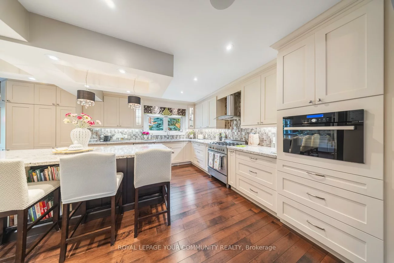 6, Larkin, Markham Village, Markham