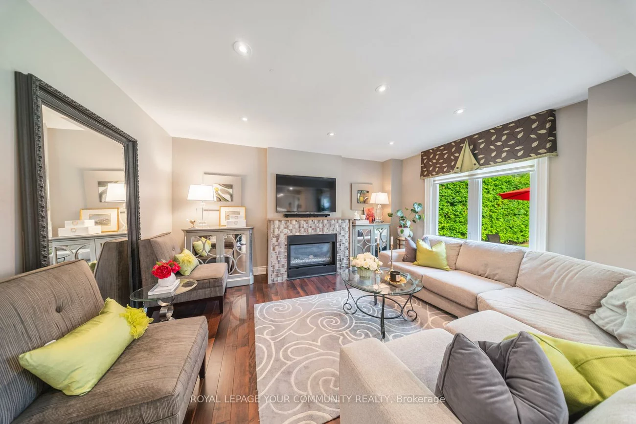 6, Larkin, Markham Village, Markham