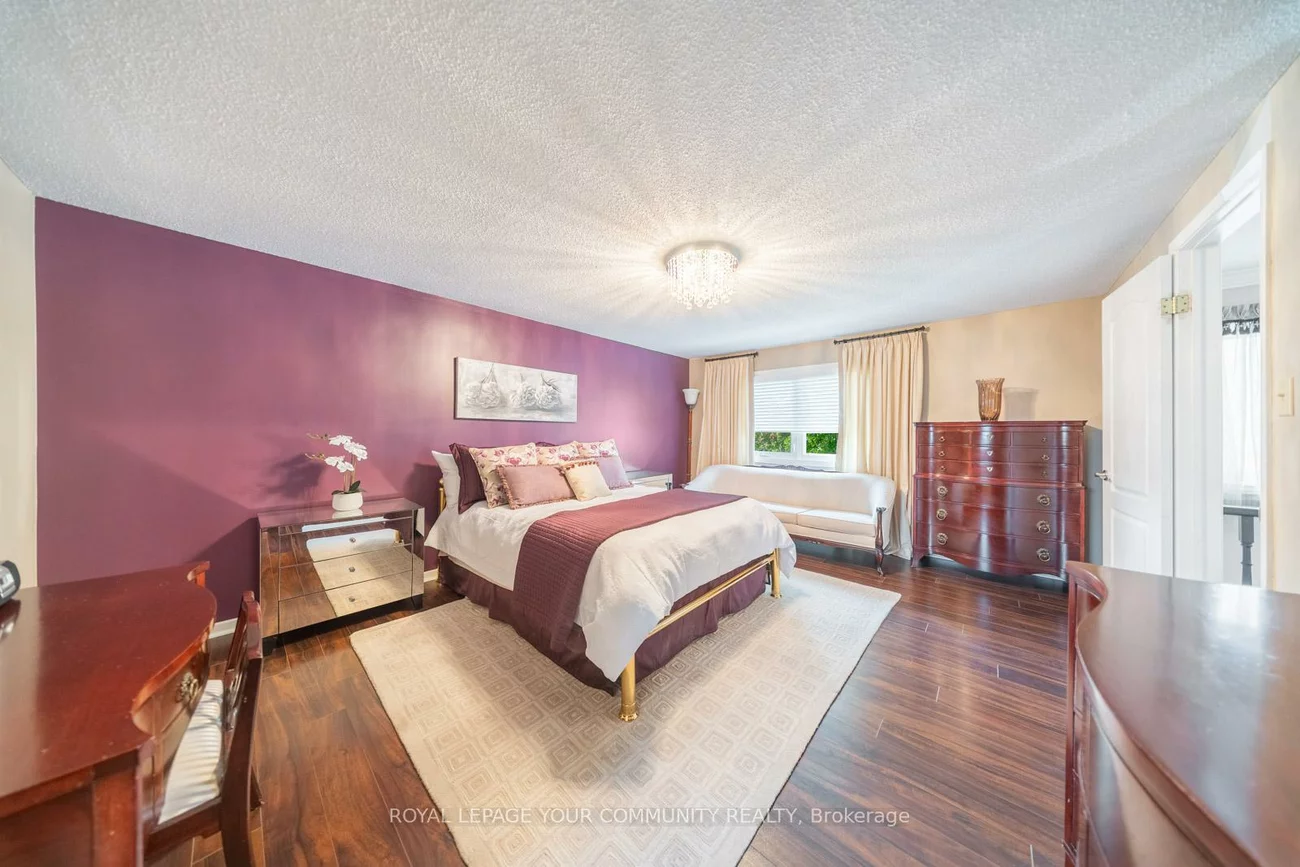 6, Larkin, Markham Village, Markham