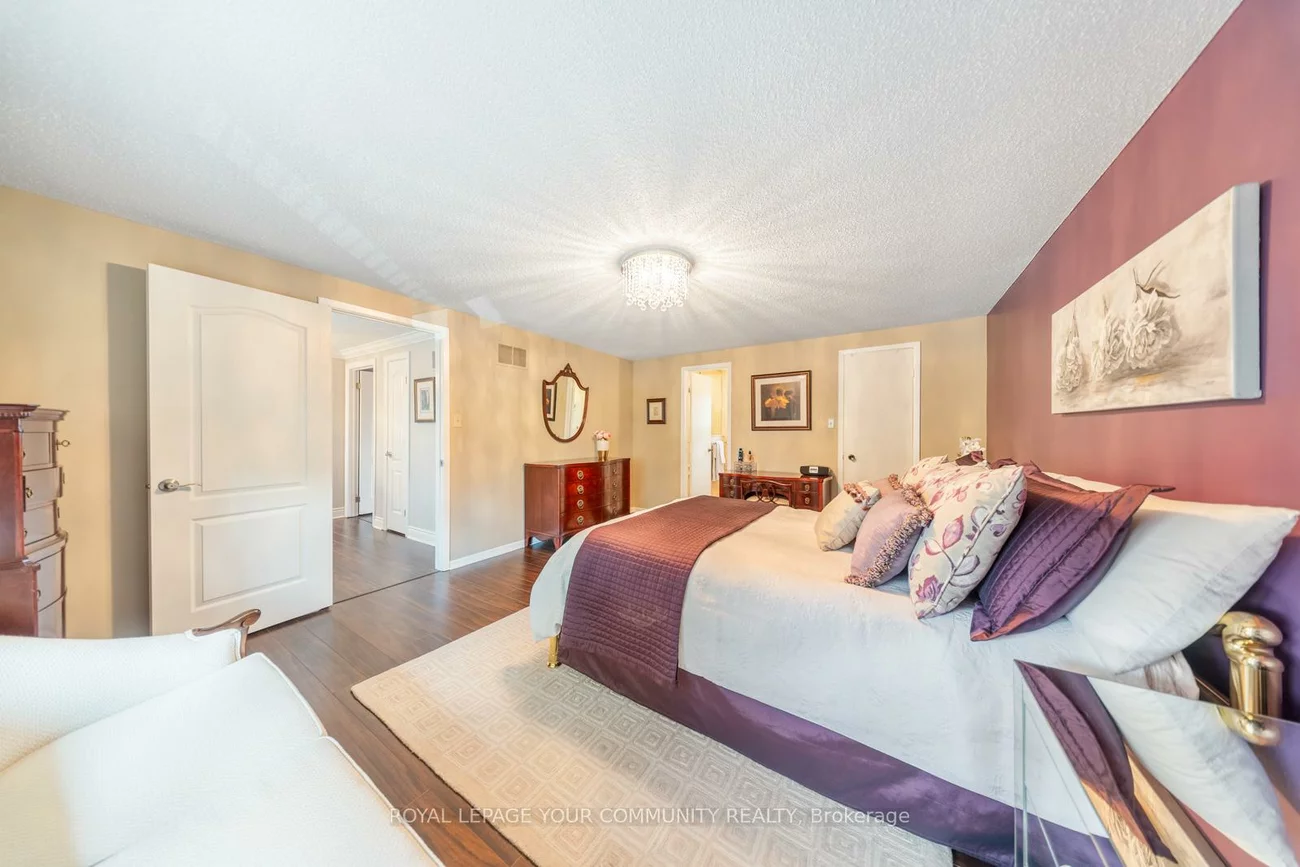 6, Larkin, Markham Village, Markham