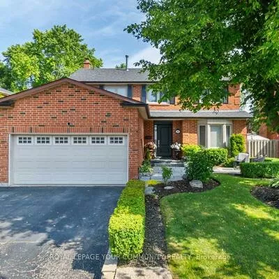 6, Larkin, Markham Village, Markham