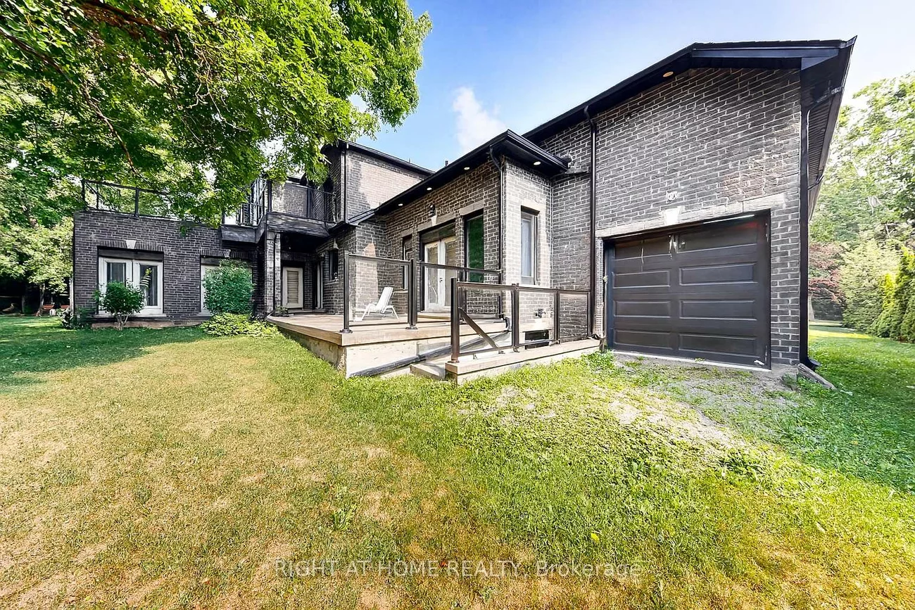 250, Church, Old Markham Village, Markham