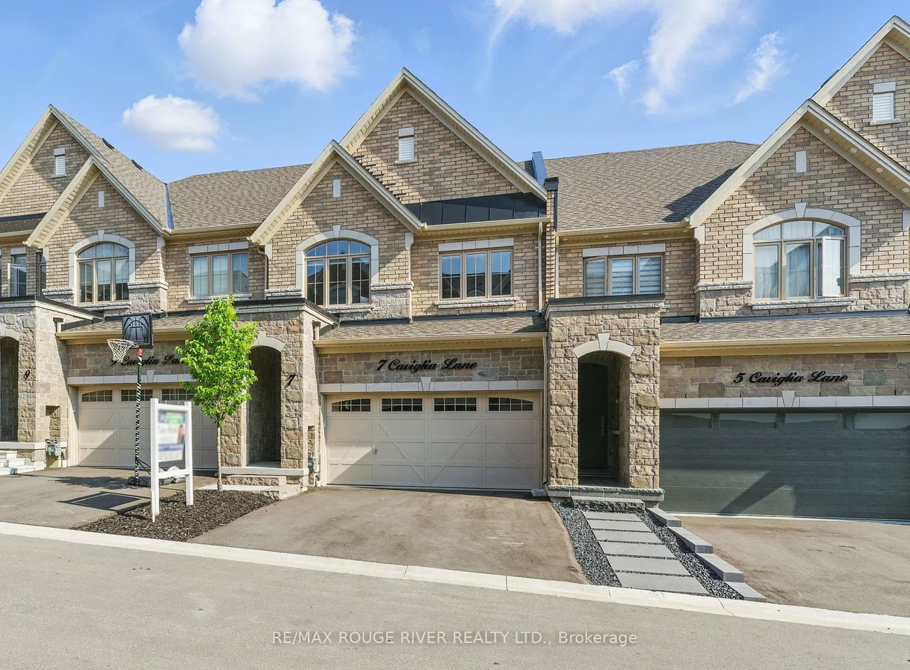 7, Caviglia, Box Grove, Markham