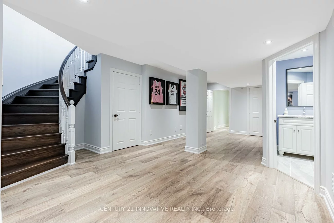 7, Stonechurch, Box Grove, Markham