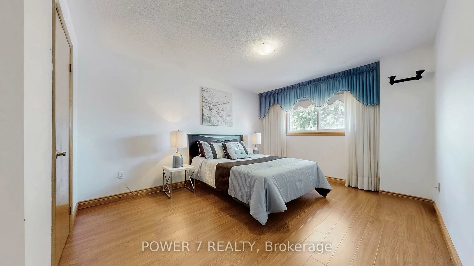 54, Hewlett, Markville, Markham