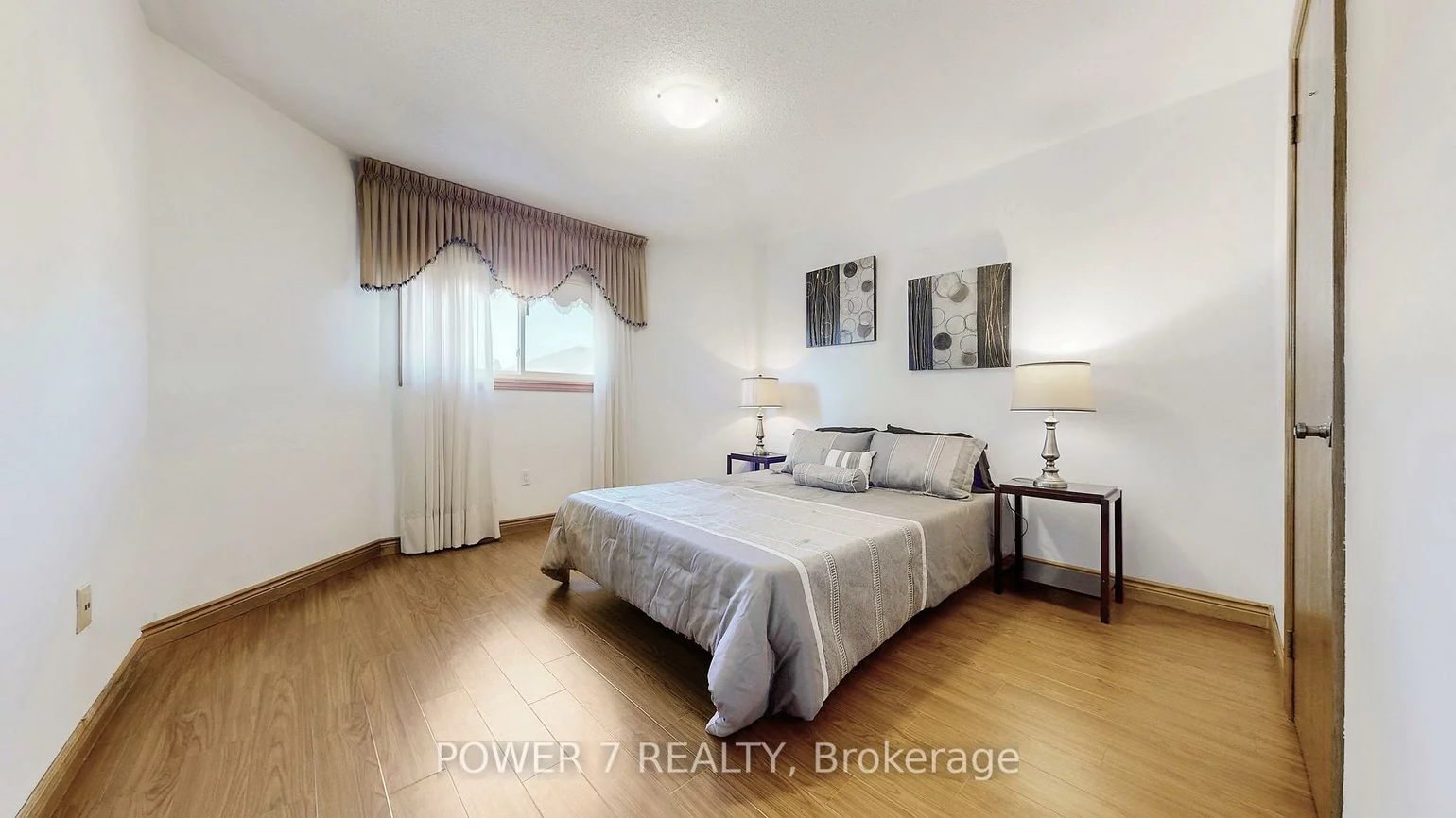 54, Hewlett, Markville, Markham