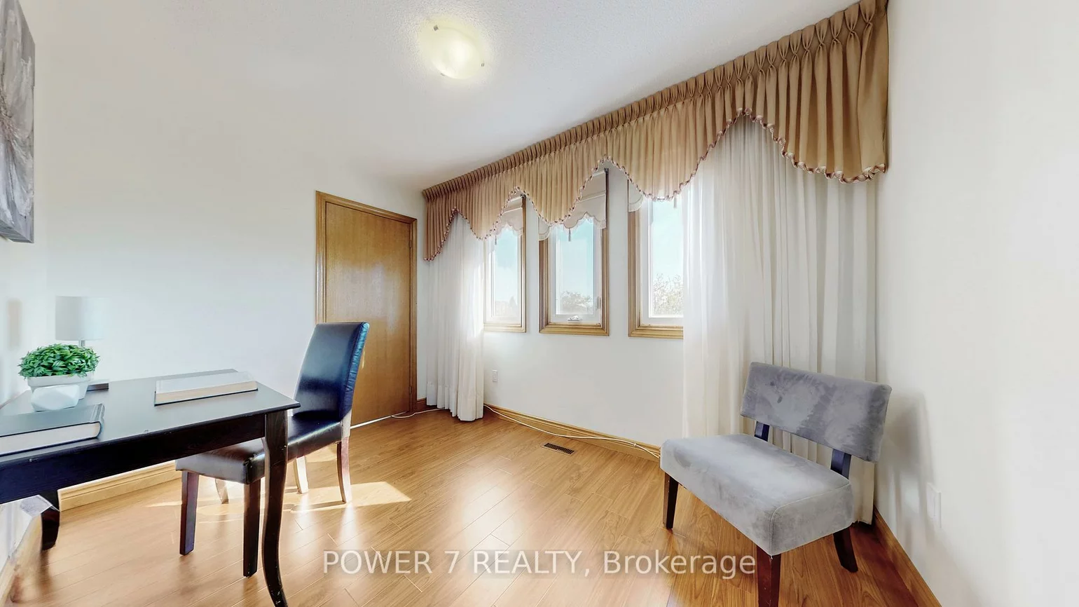 54, Hewlett, Markville, Markham