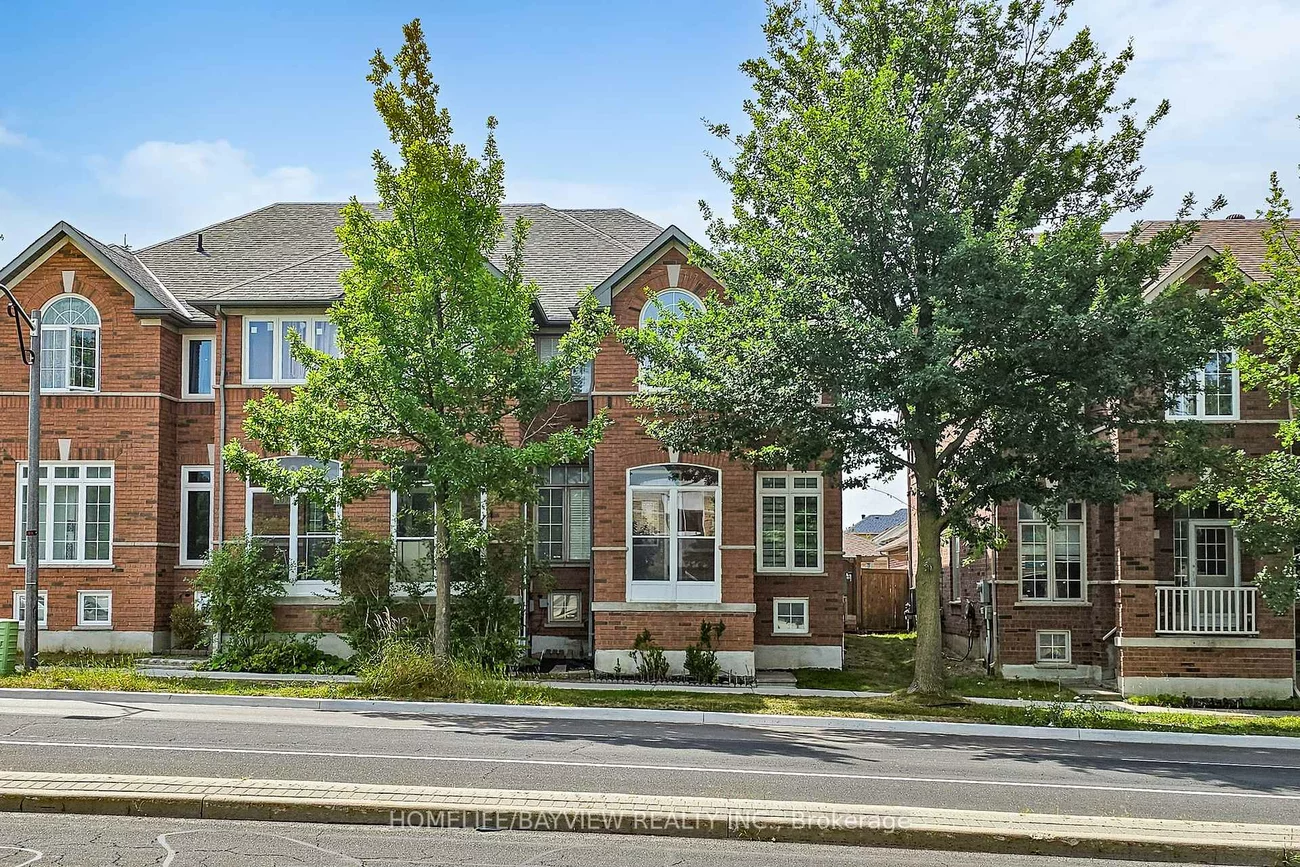 103, Bur Oak, Berczy, Markham