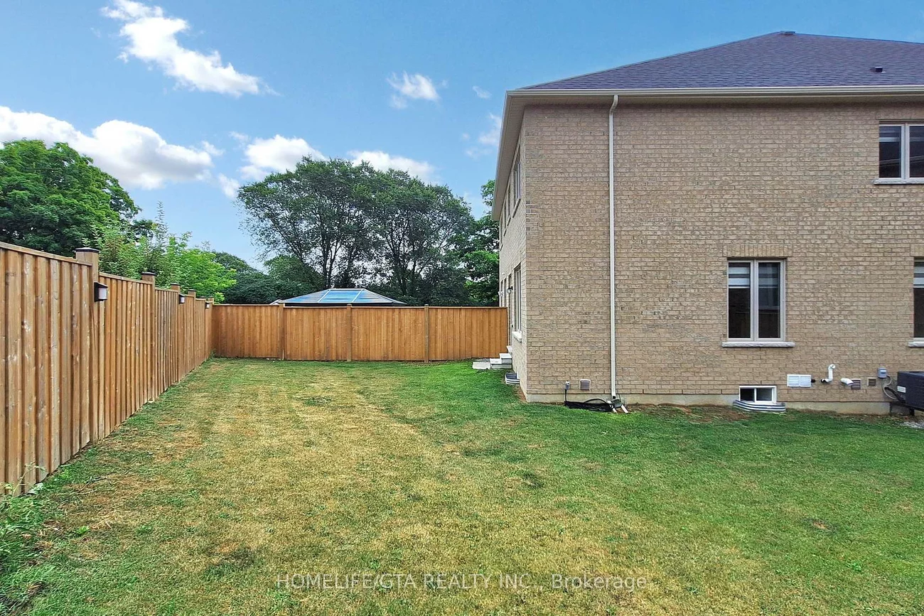 47, Erintol, Cedarwood, Markham