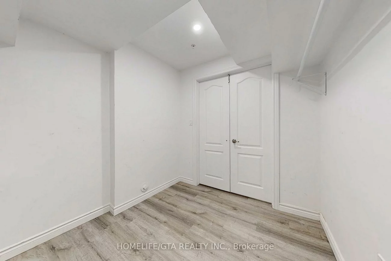 47, Erintol, Cedarwood, Markham