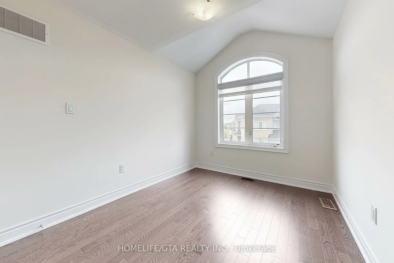 47, Erintol, Cedarwood, Markham