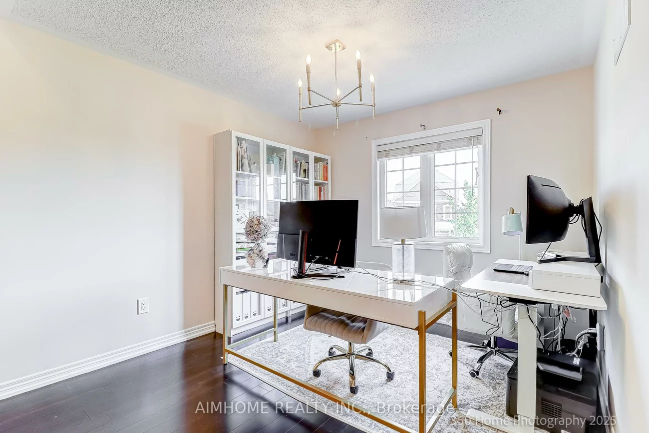 18, Saddlebrook, Cornell, Markham