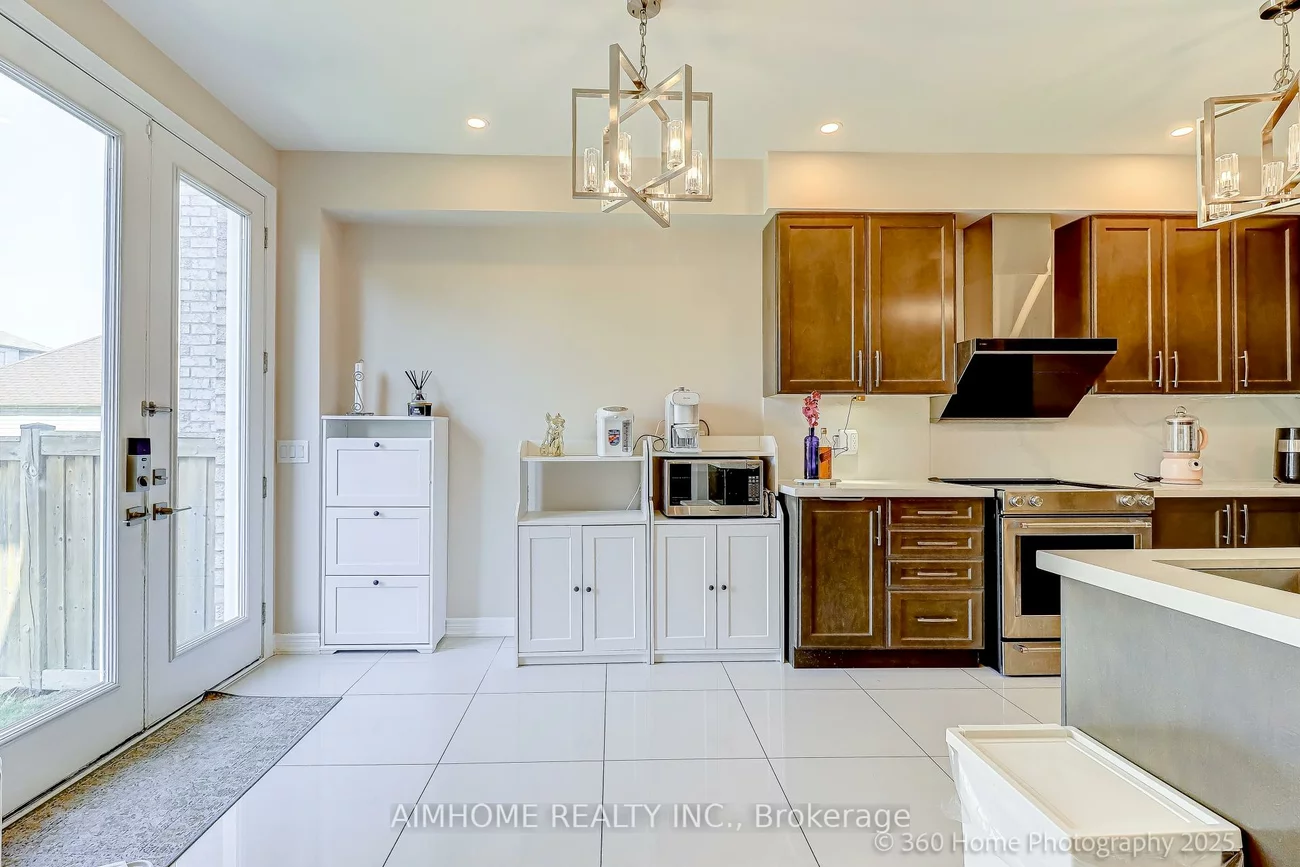 18, Saddlebrook, Cornell, Markham