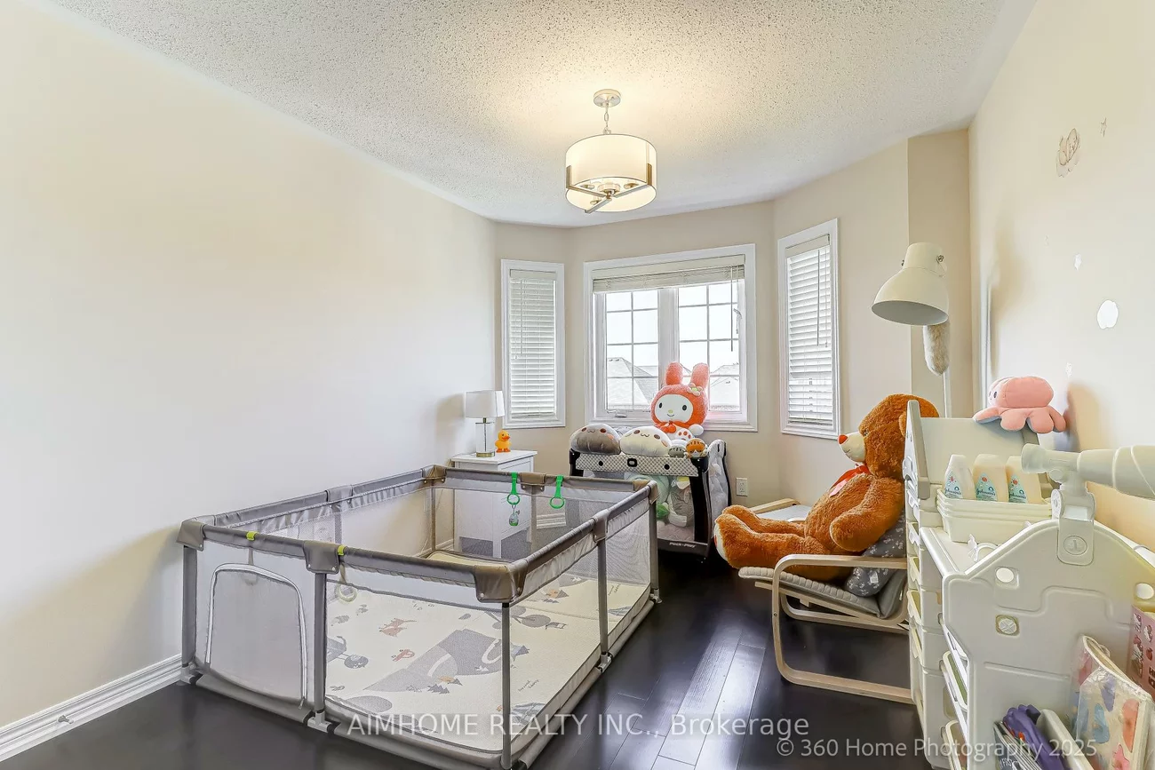 18, Saddlebrook, Cornell, Markham