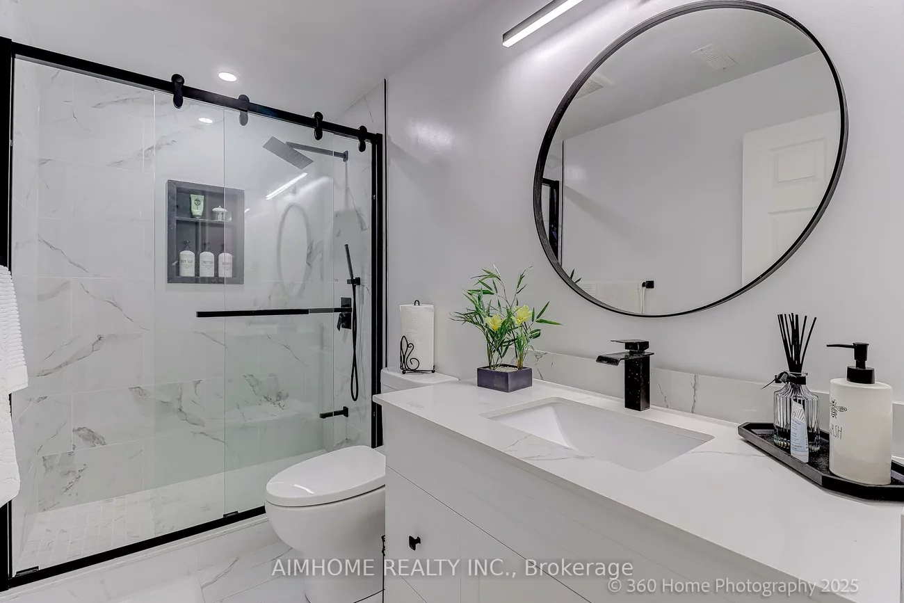 18, Saddlebrook, Cornell, Markham